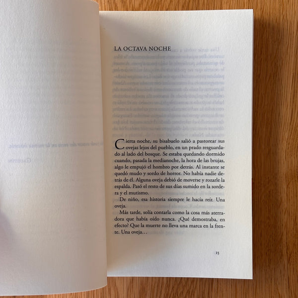 Acerca del robo de historias y otros relatos by Gueorgui Gospodínov