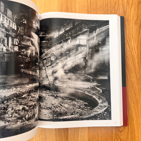 Sebastião Salgado. Workers. An Archaeology of the Industrial Age