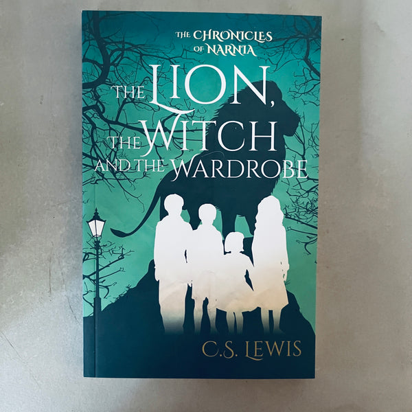 CHRONICLES OF NARNIA BOX SET by C. S. Lewis