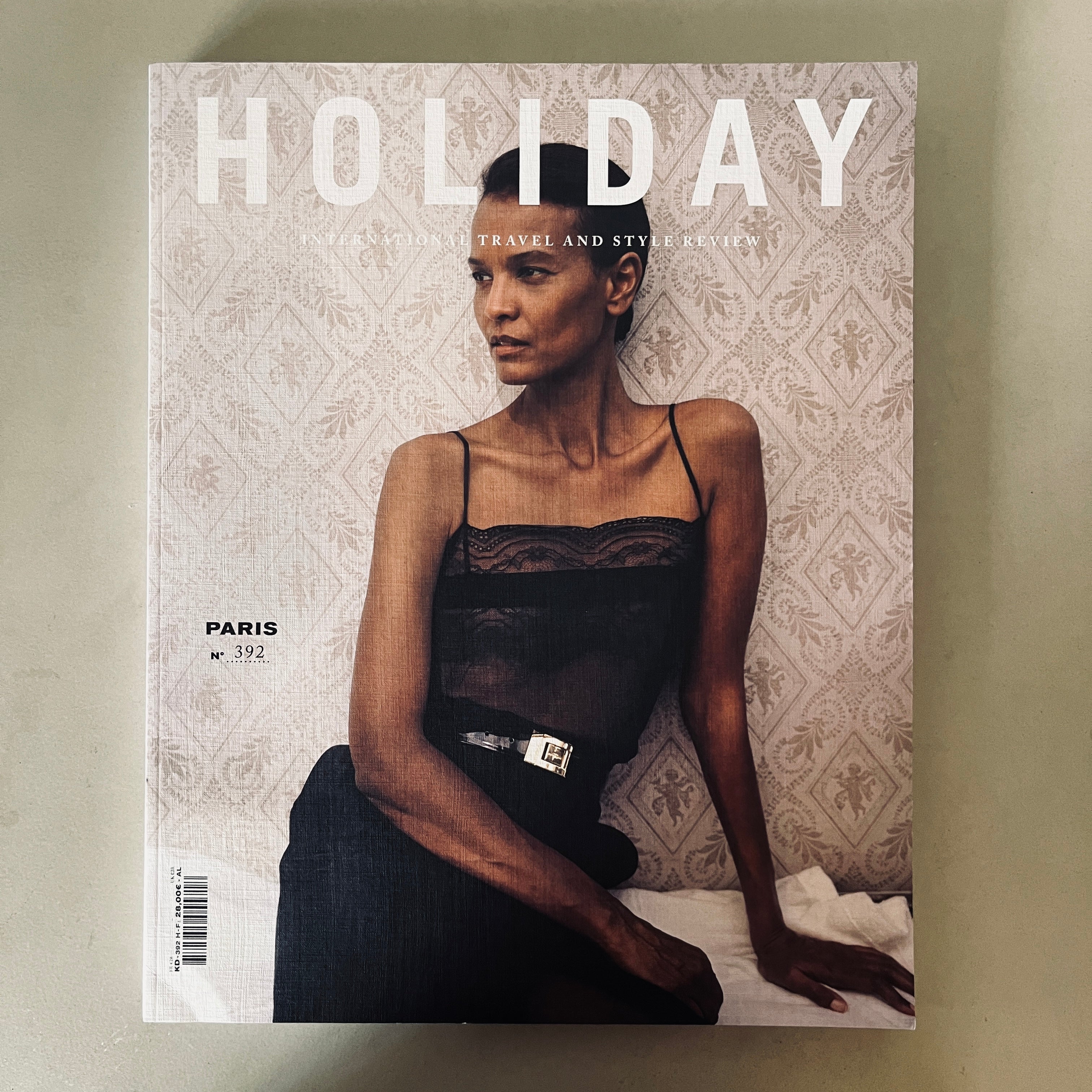 Holiday Magazine, Issue 392