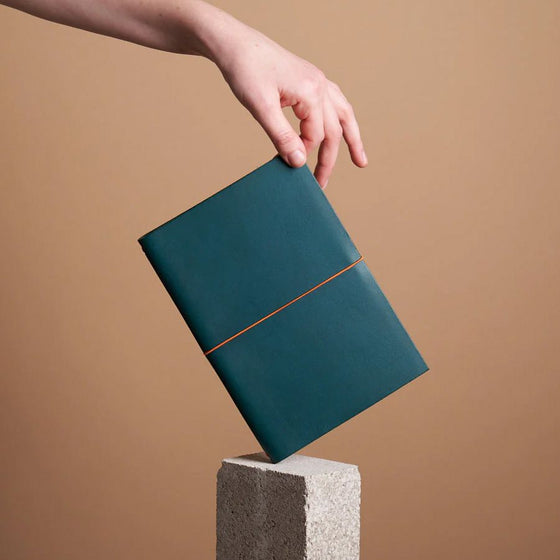 paper republic | grand voyageur [XL] | petrol blue