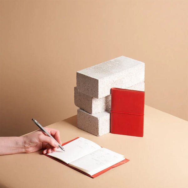 paper republic | grand voyageur [pocket] | red